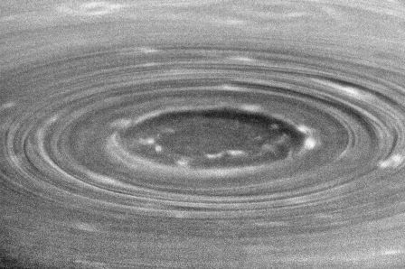 Gran tempesta al pol sud de Saturn